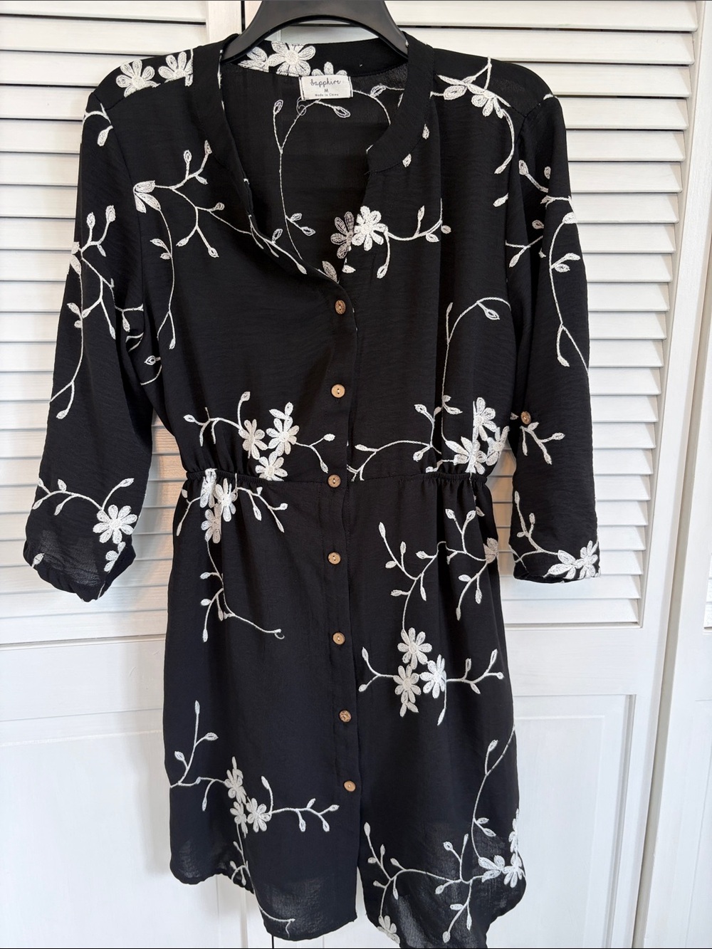 Sapphire Women's Med Shirt Dress Midi Black White Embroidered Elastic Waist Boho